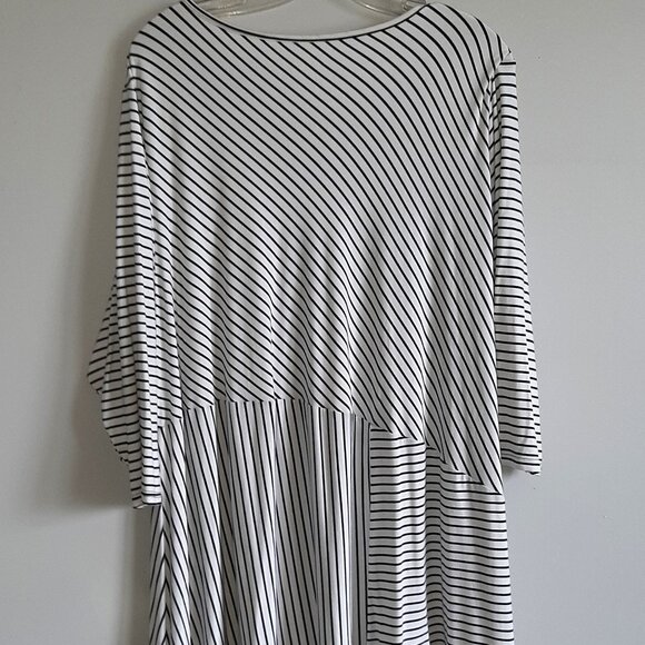 Blue Sky Charming Tunic Black & White Small Stripe, Bamboo - Picture 6 of 6